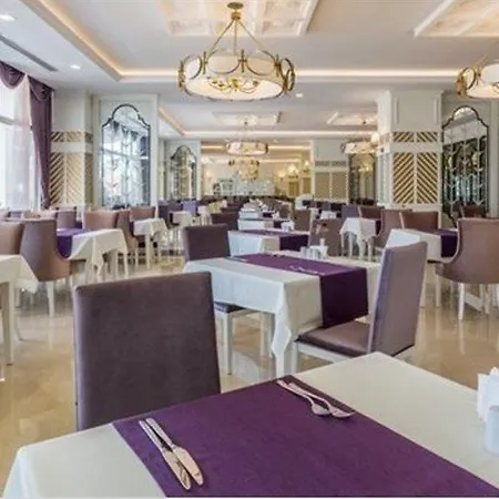אתר נופש Mary Palace & 4*