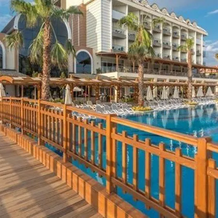 Mary Palace & Resort Colakli