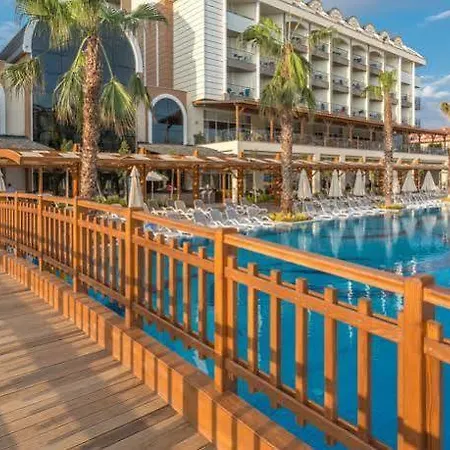 Resort Mary Palace & 4*